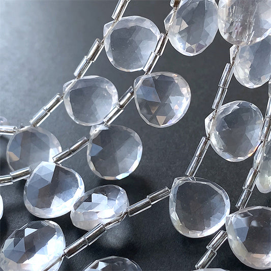 【天然石】 クリスタル （フラットマロンカット） 大きさ　約12～13×12.5～13mm 穴径　約0.4～0.5mm 1個